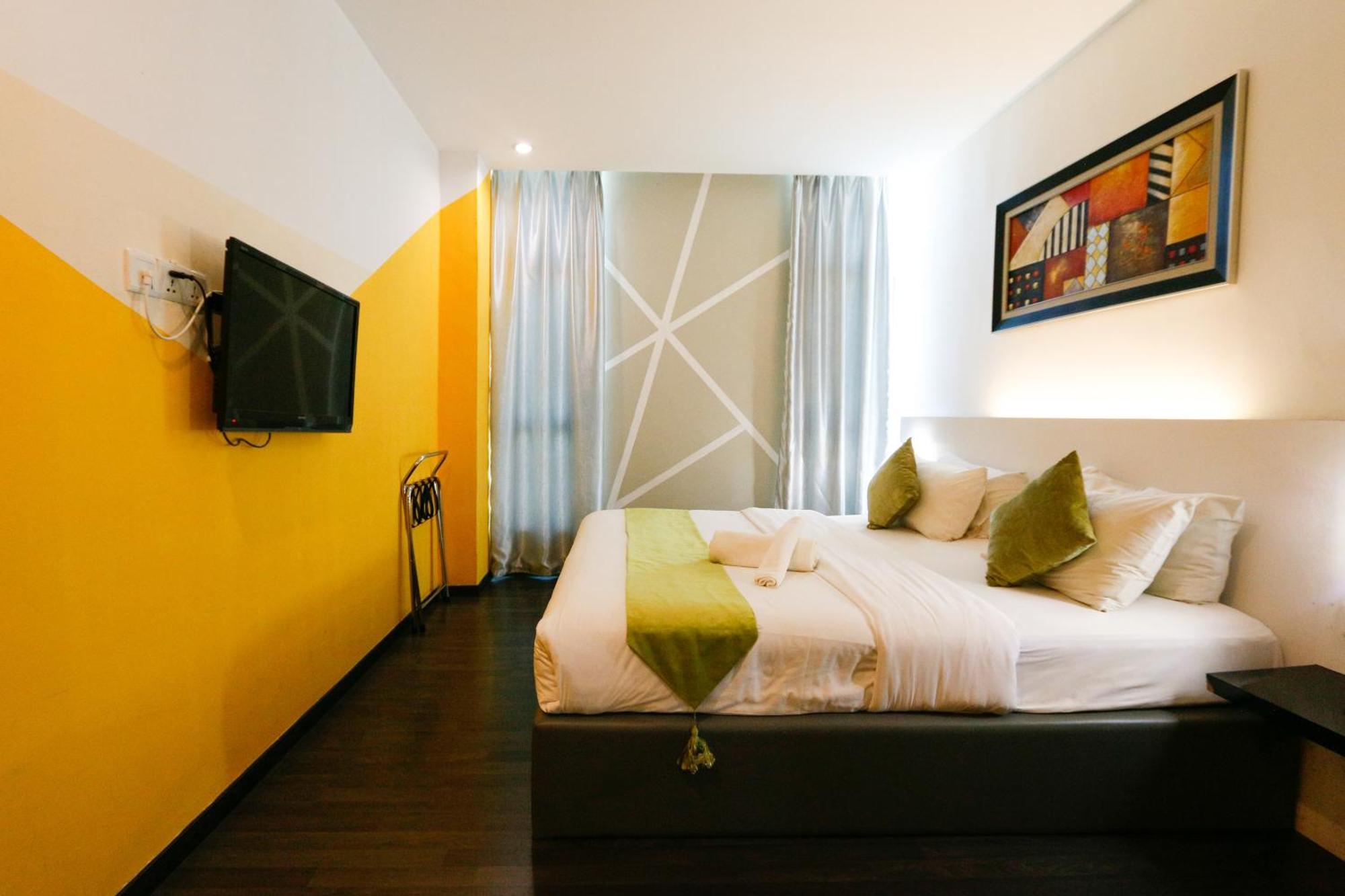 Golden Roof Ampang 3*