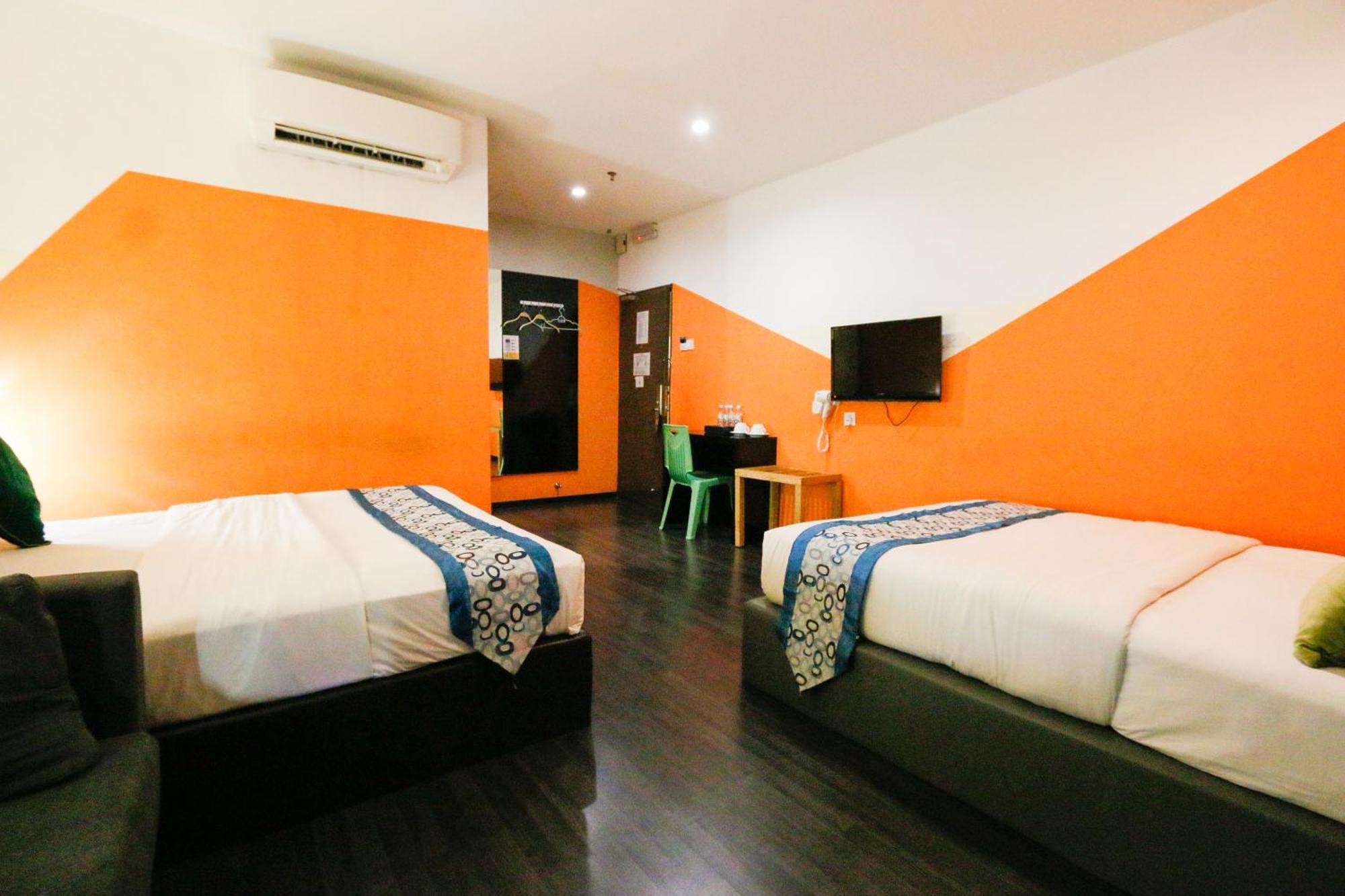 Hotel Golden Roof Ampang 3*
